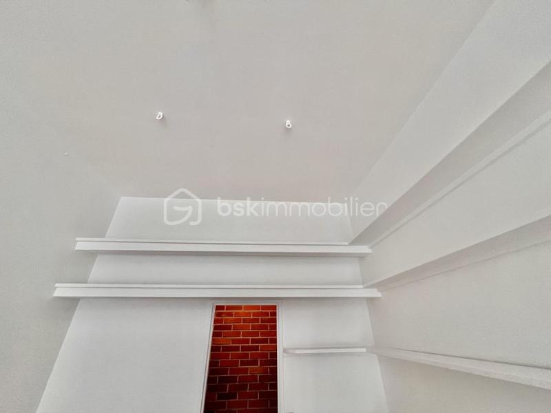 Bureau - 24 m² - 1 pièce