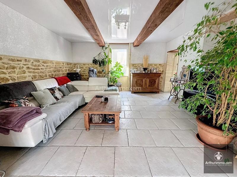 Maison - 205 m² - 6 pièces