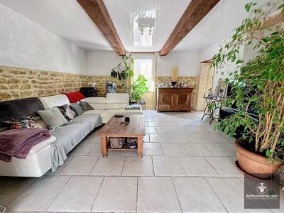 Maison - 205 m² - 6 pièces
