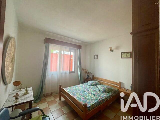 Maison - 200 m² - 9 pièces