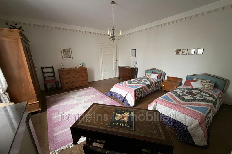 Maison - 236 m² - 6 pièces