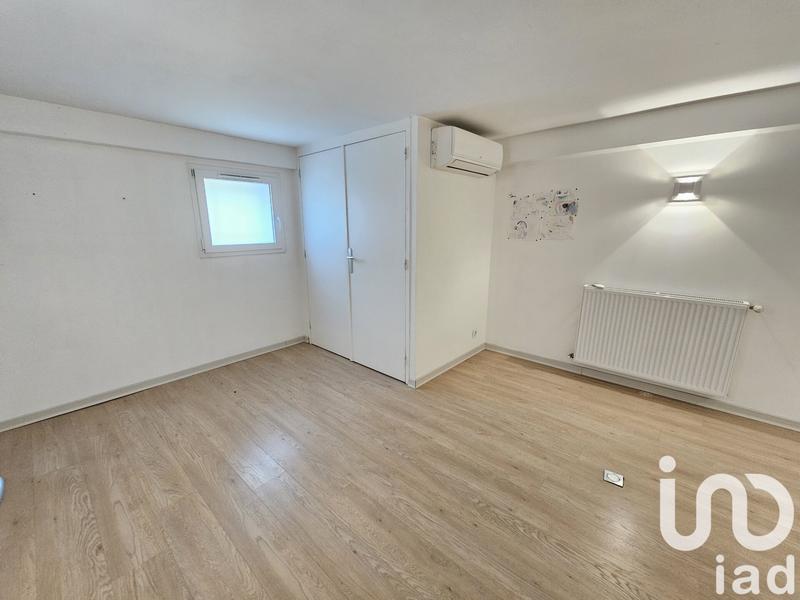 Maison - 180 m² - 10 pièces