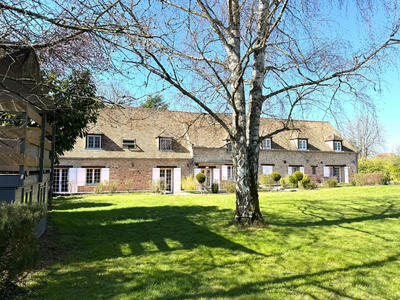 Propriété - 600 m² - 23 pièces