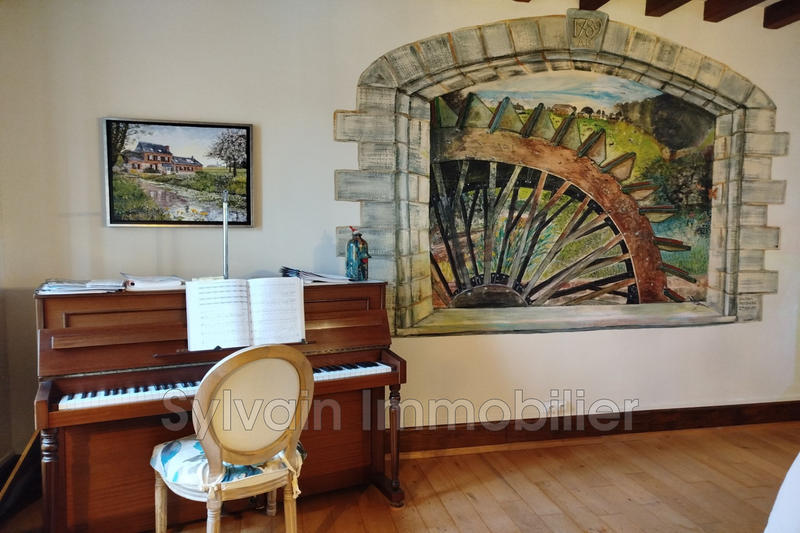 Maison - 264 m² - 14 pièces