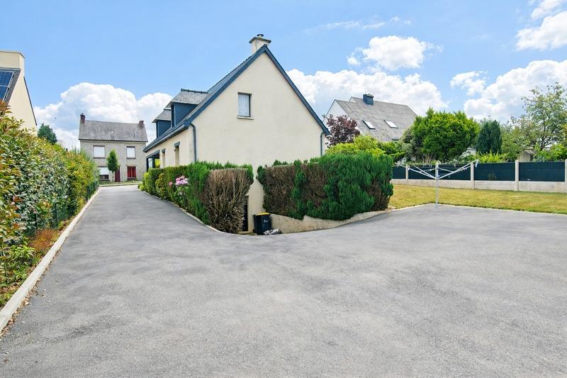 Maison - 152 m² - 6 pièces