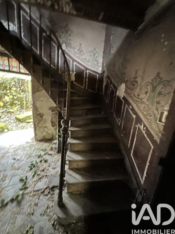 Maison - 280 m² - 10 pièces