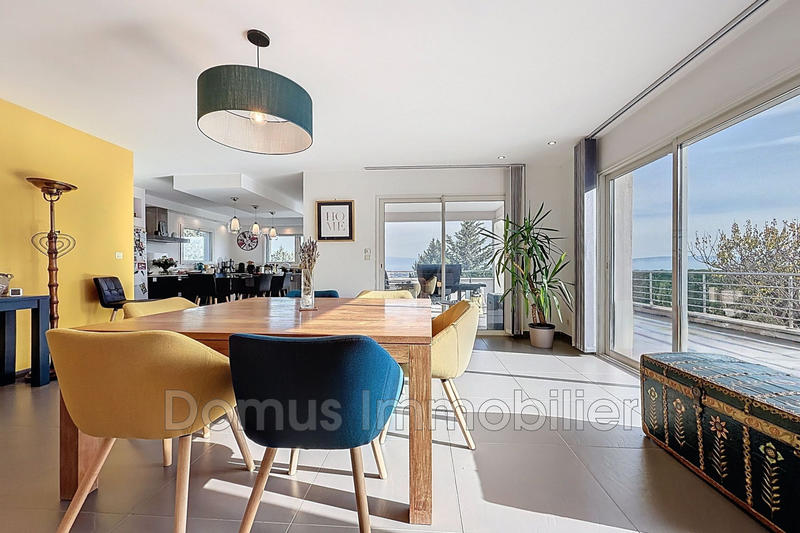 Maison - 165 m² - 7 pièces