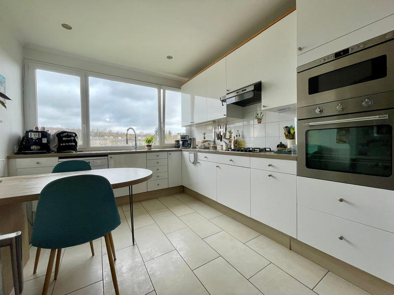 Appartement - 139 m² - 6 pièces