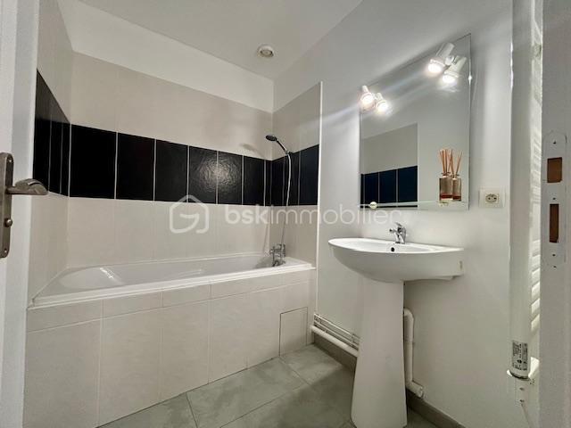 Appartement - 95 m² - 4 pièces