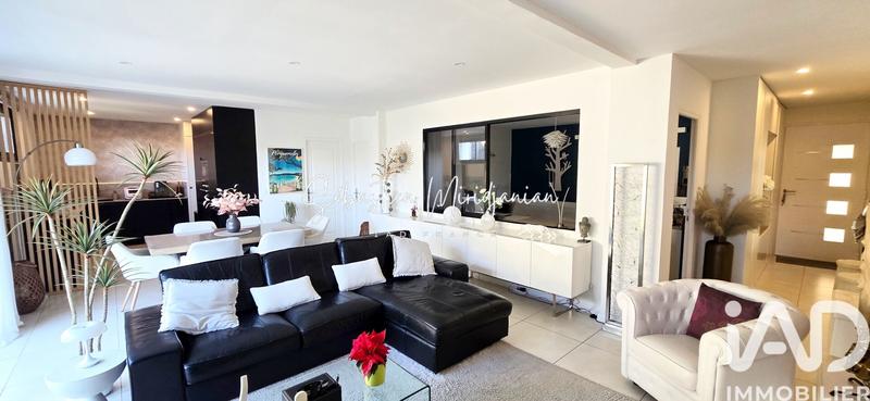 Appartement - 81 m² - 3 pièces