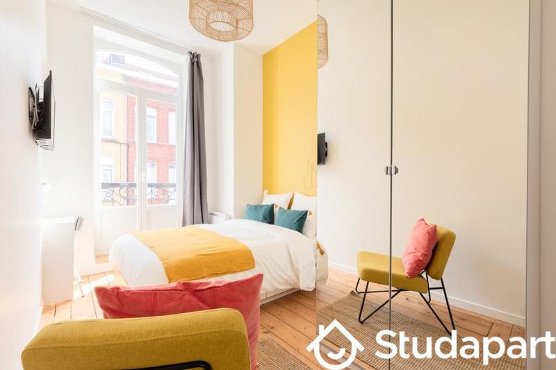 Chambre - 15 m² - 1 pièce