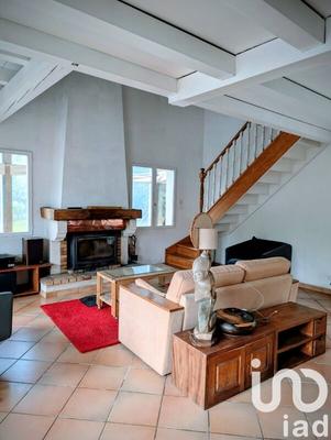 Maison - 140 m² - 5 pièces