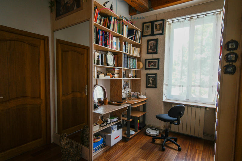 Maison - 230 m² - 6 pièces