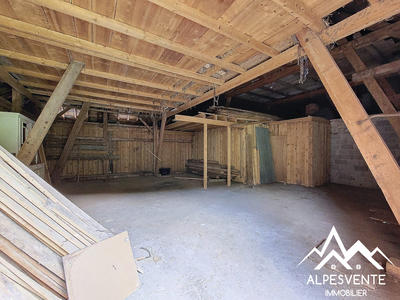 Maison - 330 m² - 14 pièces