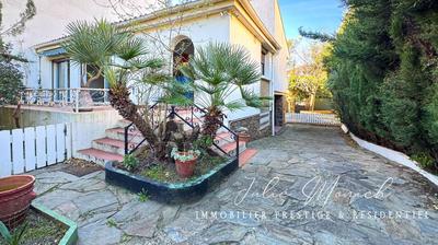 Maison - 99 m² - 5 pièces