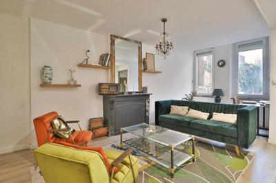 Immeuble - 224 m² - 9 pièces