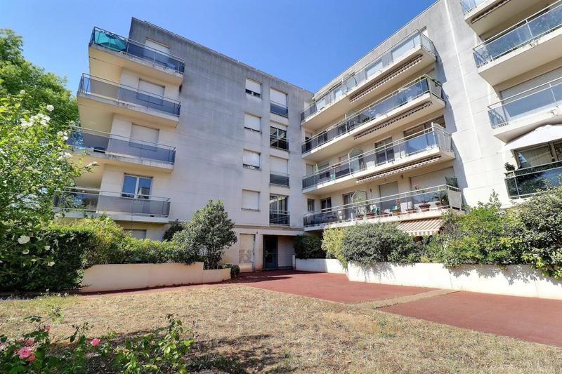 Appartement - 81 m² - 3 pièces