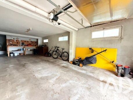 Maison - 141 m² - 8 pièces