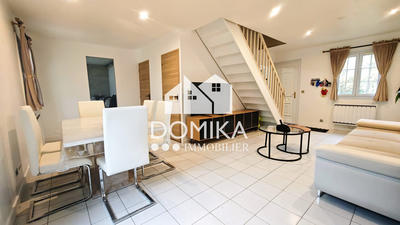 Maison - 93 m² - 6 pièces