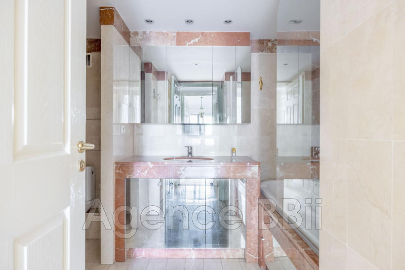 Appartement - 104 m² - 3 pièces