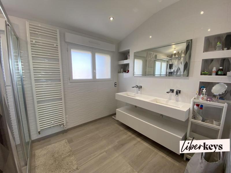 Maison - 150 m² - 6 pièces