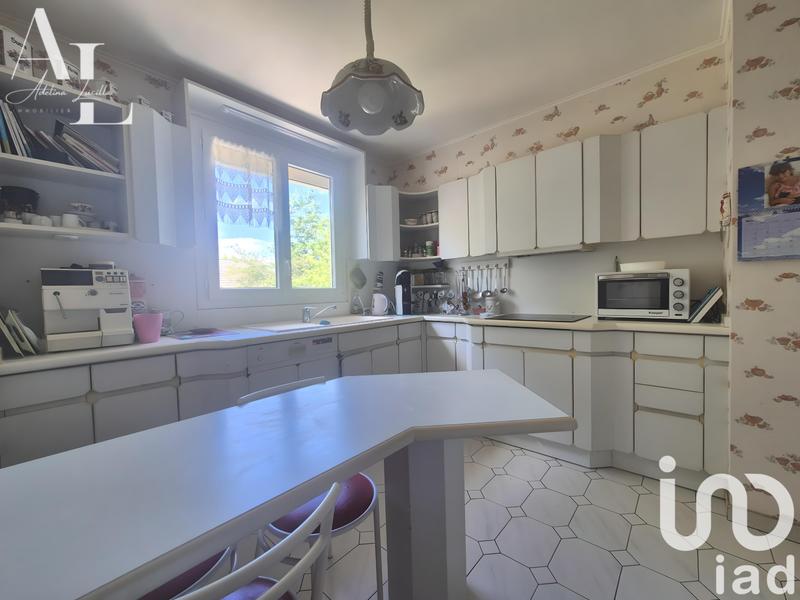 Maison - 197 m² - 8 pièces