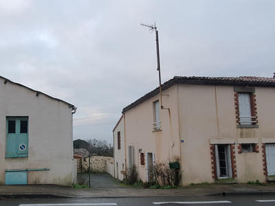 Maison - 86 m² - 5 pièces