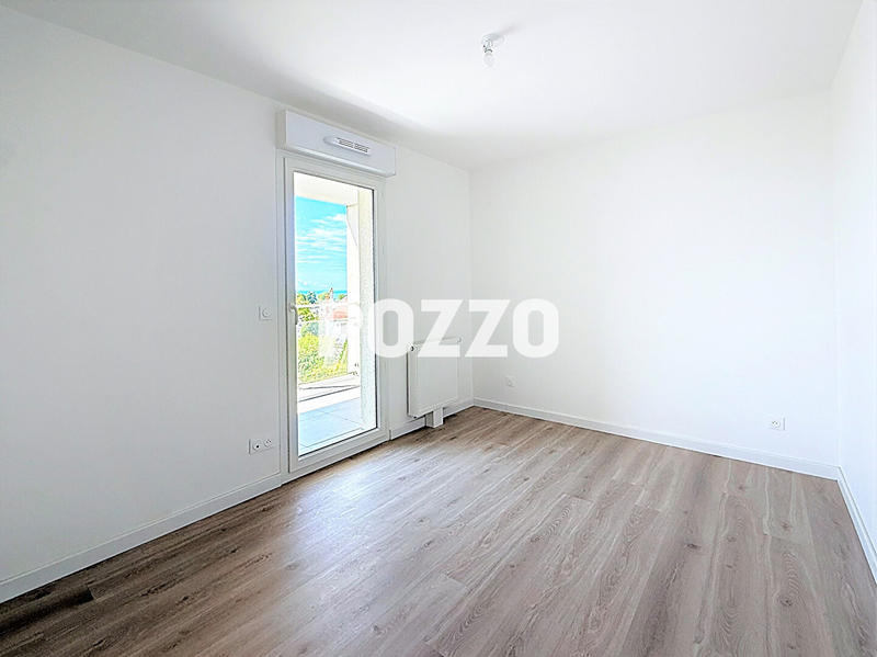 Appartement - 85 m² - 4 pièces