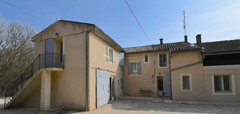 Propriété - 270 m² - 10 pièces