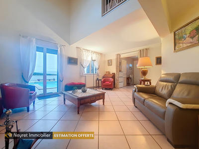 Maison - 137 m² - 7 pièces