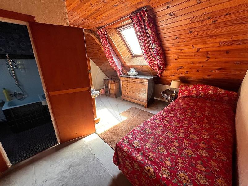 Propriété - 380 m² - 13 pièces