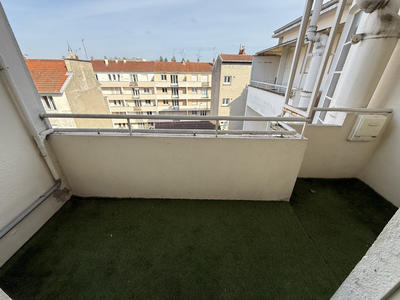 Appartement - 77 m² - 3 pièces