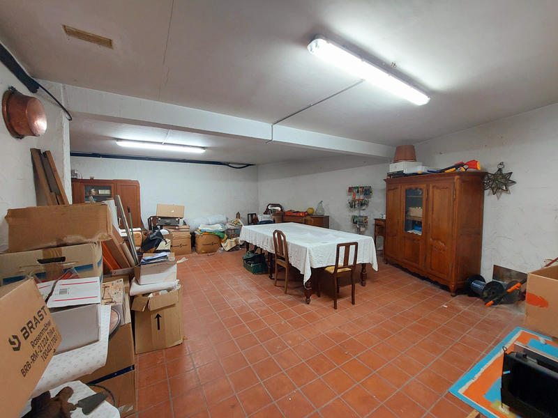 Maison - 220 m² - 7 pièces