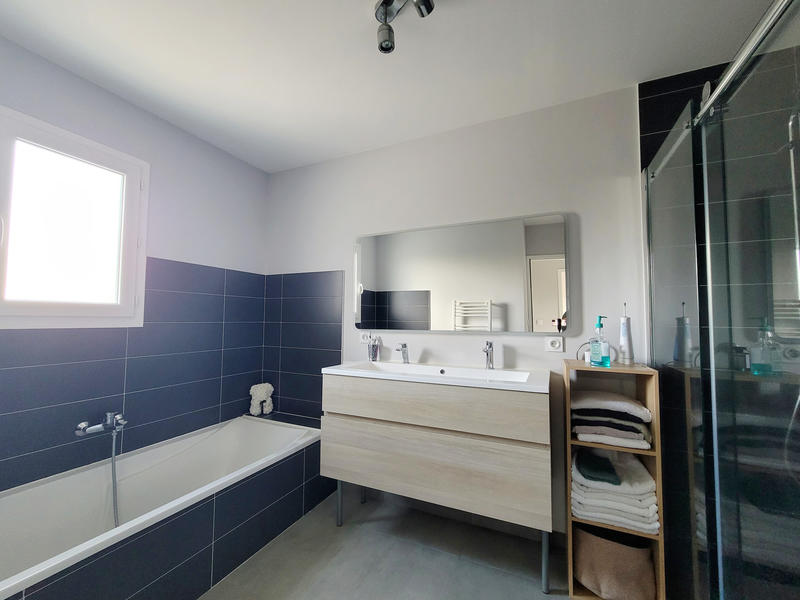 Maison - 103 m² - 4 pièces