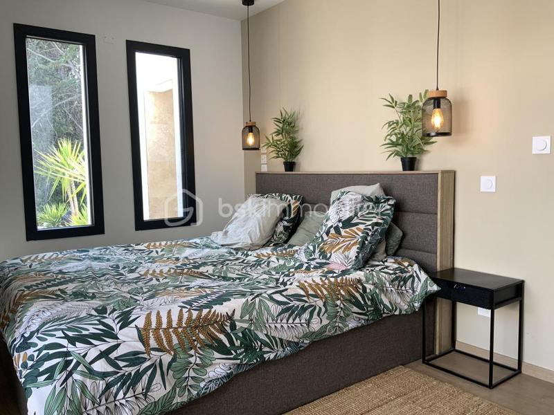 Maison - 180 m² - 6 pièces