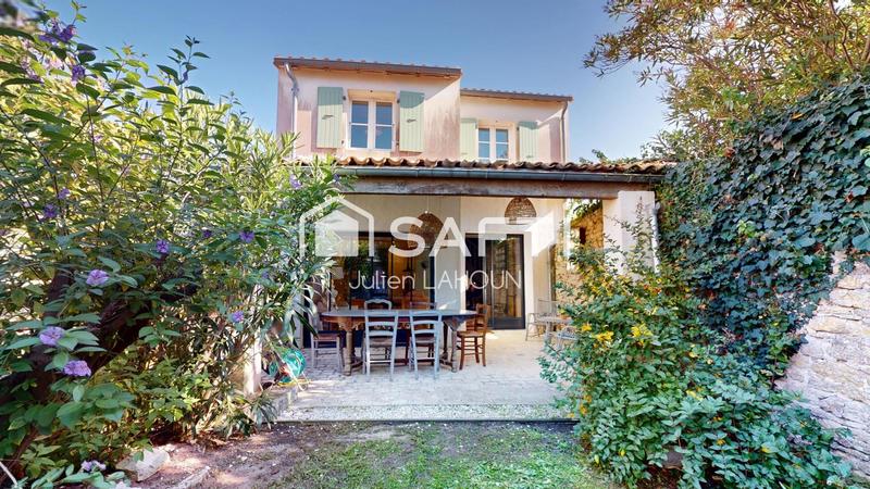 Maison - 95 m² - 4 pièces