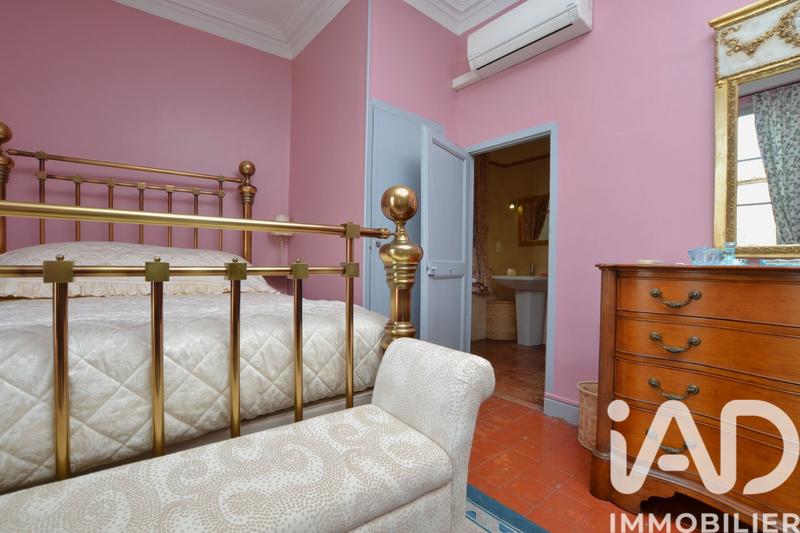 Maison - 430 m² - 12 pièces