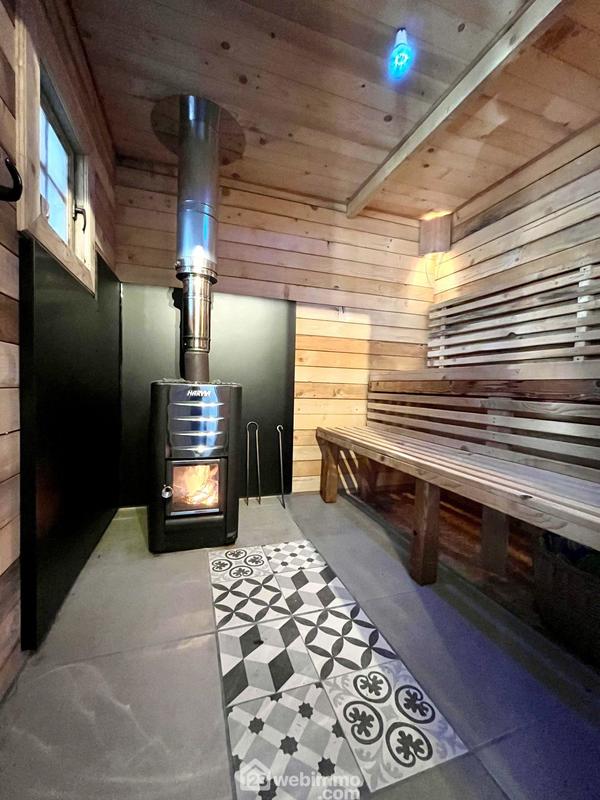 Maison - 190 m² - 6 pièces