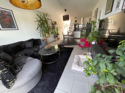 Appartement - 83 m² - 4 pièces