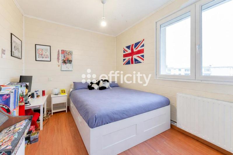 Appartement ancien - 90 m² - 4 pièces