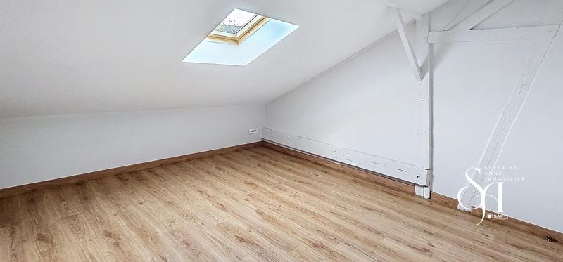 Maison - 140 m² - 8 pièces