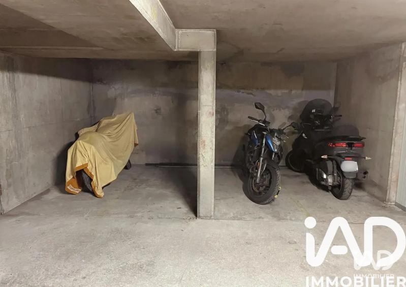 Parking - 12 m²
