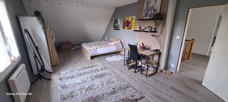 Maison - 216 m² - 6 pièces