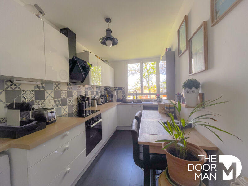 Appartement - 80 m² - 4 pièces