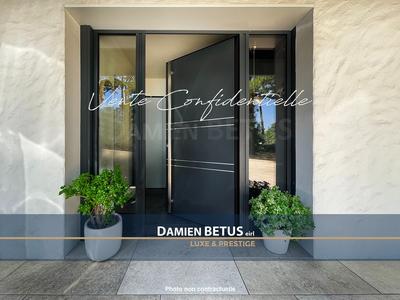 Maison - 264 m² - 7 pièces