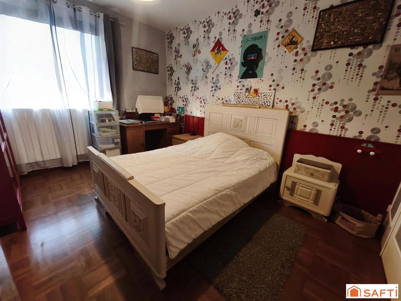 Appartement - 94 m² - 4 pièces