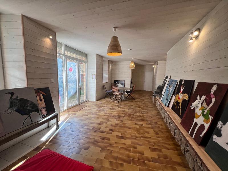 Maison de village - 270 m² - 6 pièces