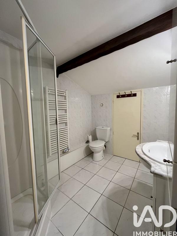 Maison - 180 m² - 8 pièces