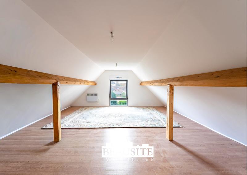 Maison ancienne - 182 m² - 7 pièces