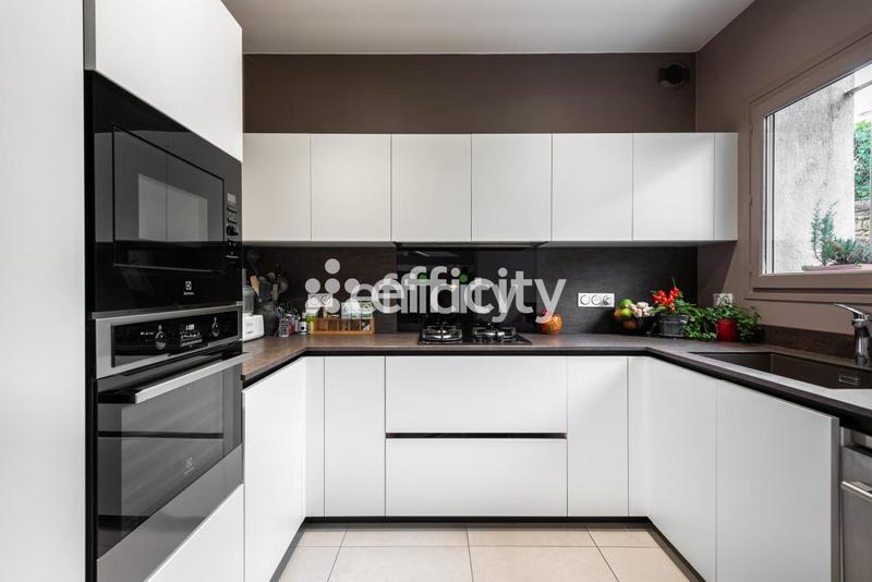 Maison de village - 180 m² - 5 pièces